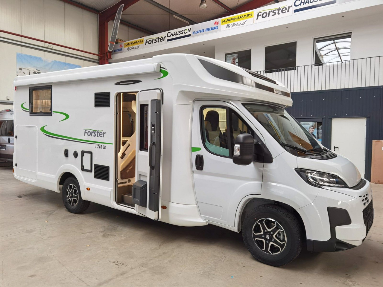 Semi-integrated motorhome Forster T 745 EB /-2025-/ 140PS / EINZELBETTEN & HUBBETT: picture 9