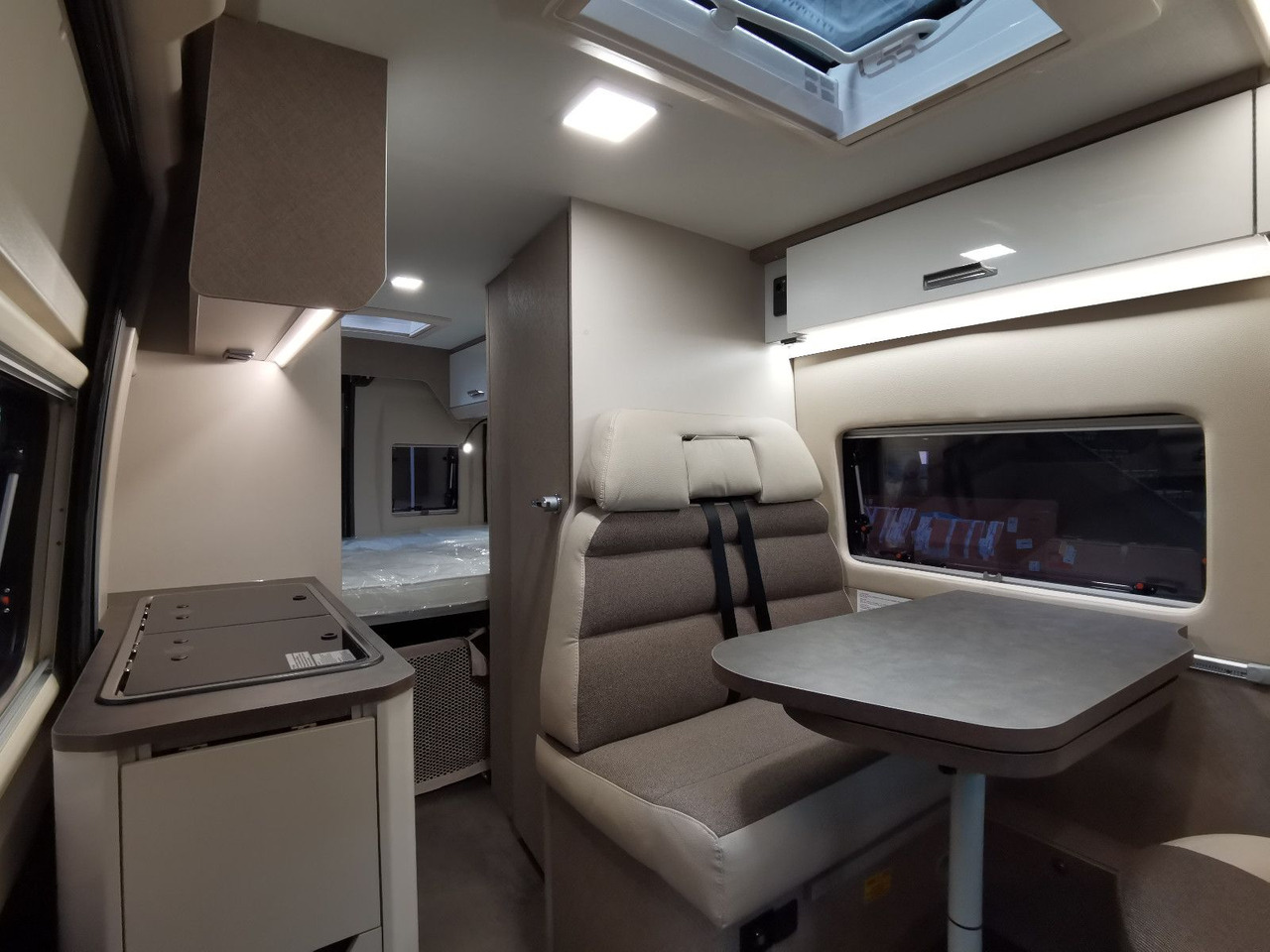 Camper van Karmann DAVIS 590 TRENDSTYLE / -MODELL 2026-/ PLUS-PAKET: picture 14