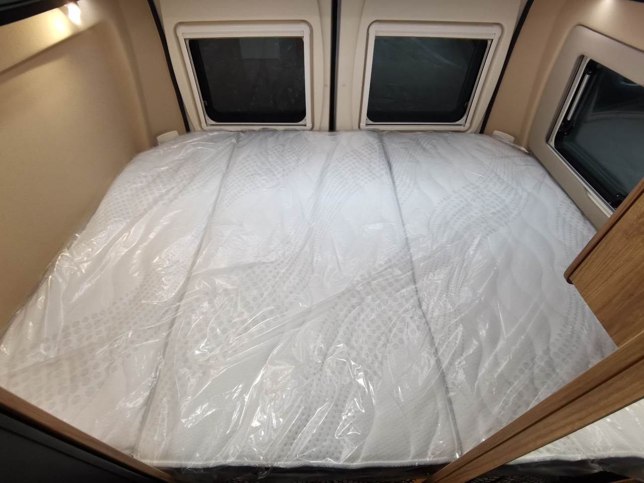 Camper van Karmann DEXTER 580 /- 2026 -/ PANORAMA DACHFENSTER: picture 18