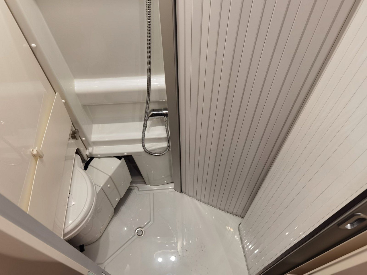 Camper van Malibu VAN COMFORT GT - 640 LE / NAVIGATION & KEYLESS: picture 20 Camper van Malibu VAN COMFORT GT - 640 LE / NAVIGATION & KEYLESS: picture 20