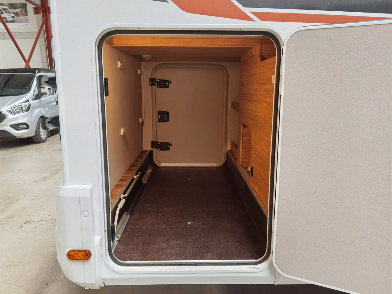 Semi-integrated motorhome Weinsberg CARACOMPACT 600 MEG EDITION-PEPPER/ EINZELBETTEN: picture 9