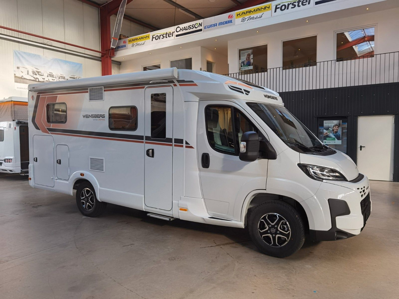 Semi-integrated motorhome Weinsberg CARACOMPACT 600 MEG EDITION PEPPER / MODELL 2025: picture 10