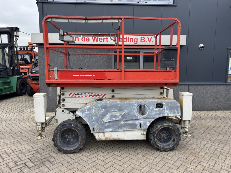 Haulotte Compact 12DX Hoogwerker / Arbeitsbuhne 12mtr werkhoogte 4x4 Deutz Diesel 2012 - Scissor lift: picture 1 Haulotte Compact 12DX Hoogwerker / Arbeitsbuhne 12mtr werkhoogte 4x4 Deutz Diesel 2012 - Scissor lift: picture 1