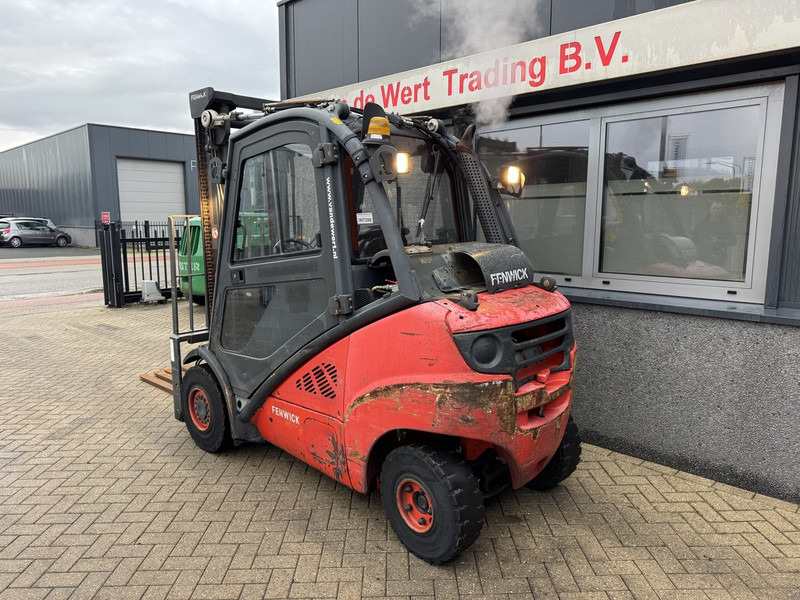 Linde H30T-01 Duplo 365 Sideshift / Vorkversteller LPG 2012 - LPG forklift: picture 4 Linde H30T-01 Duplo 365 Sideshift / Vorkversteller LPG 2012 - LPG forklift: picture 4