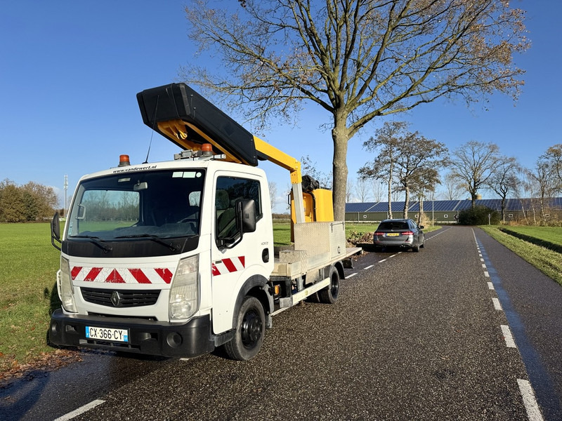 Renault Maxity Arbeitsbuhne / Autohoogwerker 11mtr werkhoogte 2013 67dkm 2400uur - Truck mounted aerial platform: picture 1 Renault Maxity Arbeitsbuhne / Autohoogwerker 11mtr werkhoogte 2013 67dkm 2400uur - Truck mounted aerial platform: picture 1