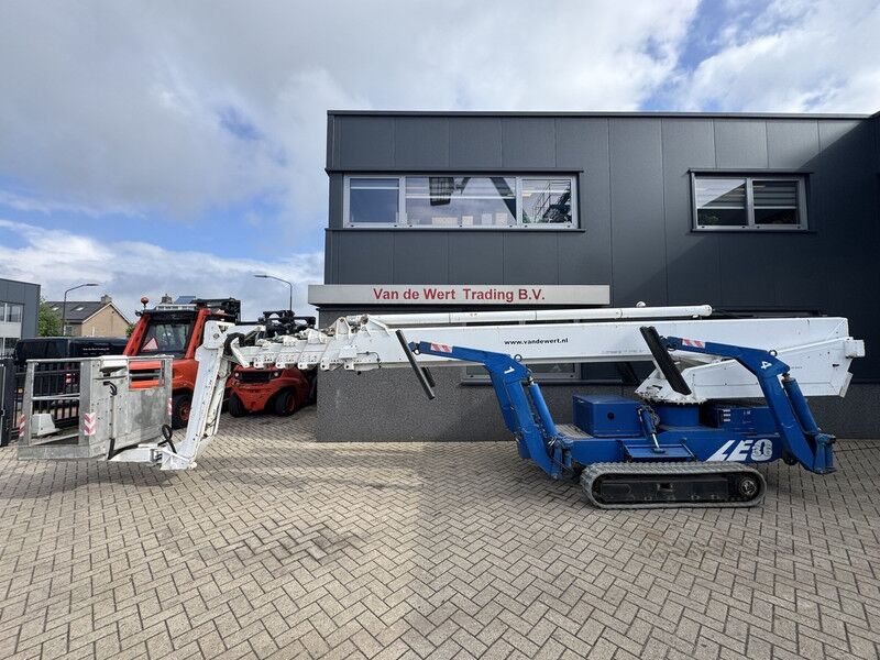 Teupen Leo 36T Rups Hoogwerker / Crawler Telescopic Boom Lift 36 Meter Werkhoogte 2006 - Aerial platform: picture 1 Teupen Leo 36T Rups Hoogwerker / Crawler Telescopic Boom Lift 36 Meter Werkhoogte 2006 - Aerial platform: picture 1