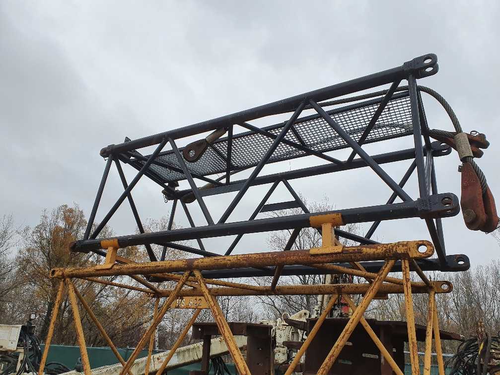 Crawler crane Liebherr: picture 9