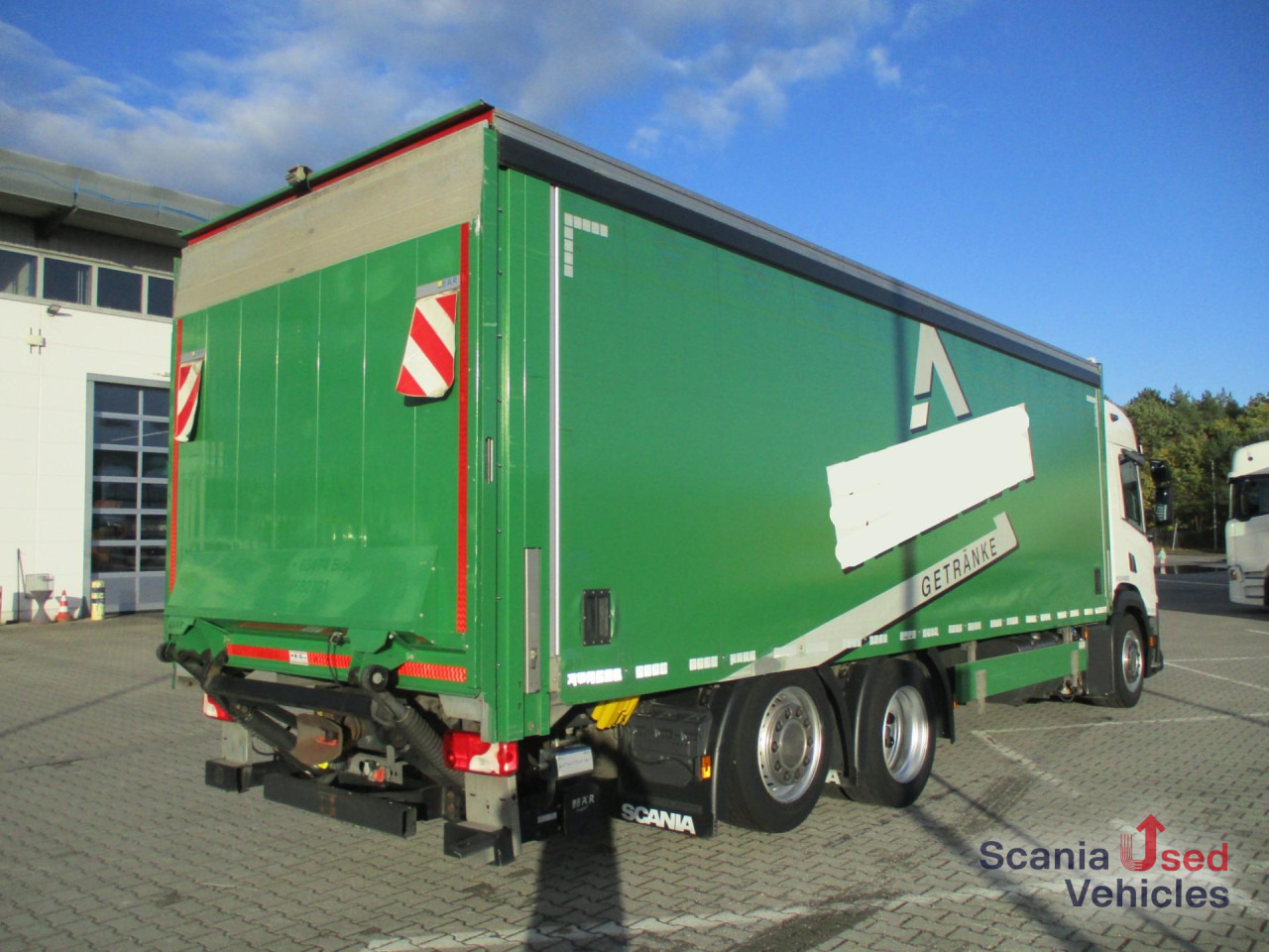 Beverage truck SCANIA P 320 B6x2*4LB Getränkeaufbau mit Lbw. / Full Air: picture 9 Beverage truck SCANIA P 320 B6x2*4LB Getränkeaufbau mit Lbw. / Full Air: picture 9