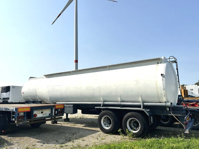 Fruehauf RDF 360 - Tank semi-trailer: picture 2 Fruehauf RDF 360 - Tank semi-trailer: picture 2
