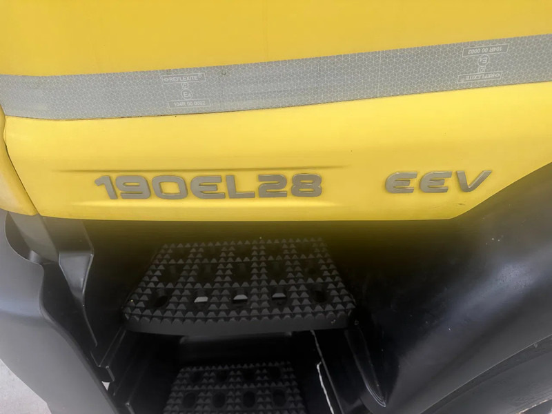 Iveco Eurocargo 190EL28 EURO 5 EEV 272000 km - Box truck: picture 3 Iveco Eurocargo 190EL28 EURO 5 EEV 272000 km - Box truck: picture 3