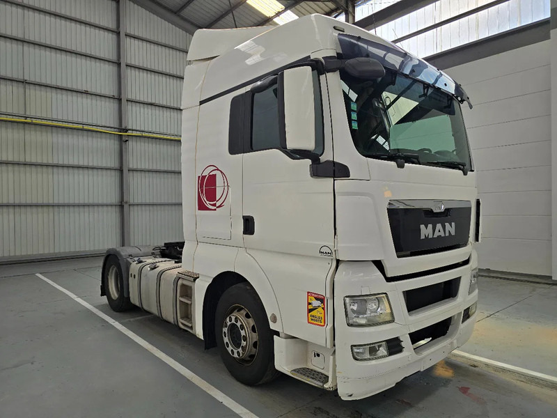 MAN TGX 18.440 XLX / AIRCO / EURO 5 / 10 pieces - Stuck - Tractor unit: picture 2 MAN TGX 18.440 XLX / AIRCO / EURO 5 / 10 pieces - Stuck - Tractor unit: picture 2