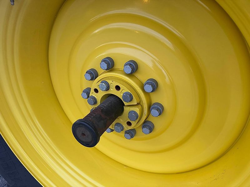 John Deere 6R150 AP 50KM 2024 165 UUR DEMO!!! - Farm tractor: picture 5 John Deere 6R150 AP 50KM 2024 165 UUR DEMO!!! - Farm tractor: picture 5