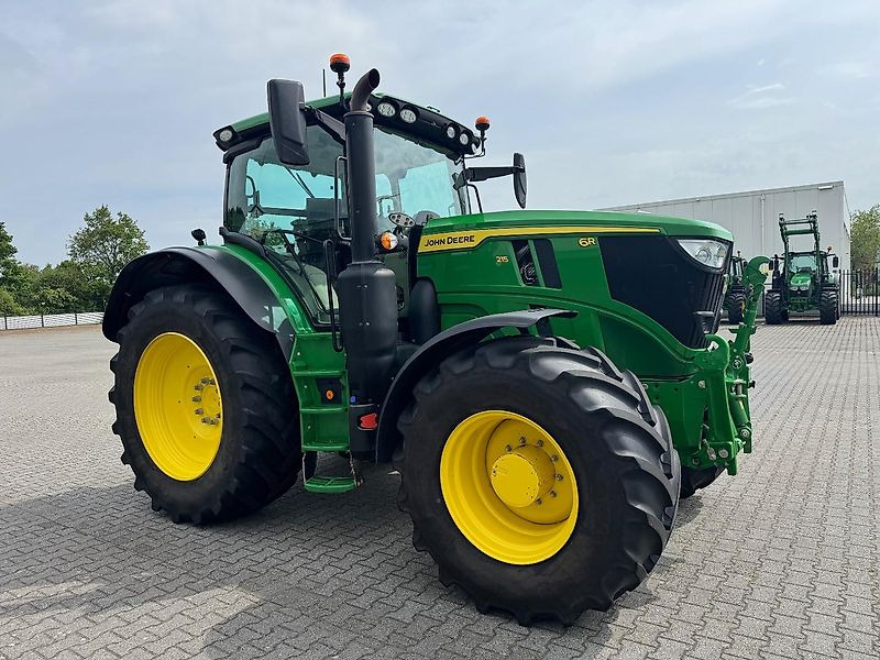 John Deere 6R215 AP 50KM COMMAND-PRO 2023 2690 UUR!!! - Farm tractor: picture 2 John Deere 6R215 AP 50KM COMMAND-PRO 2023 2690 UUR!!! - Farm tractor: picture 2