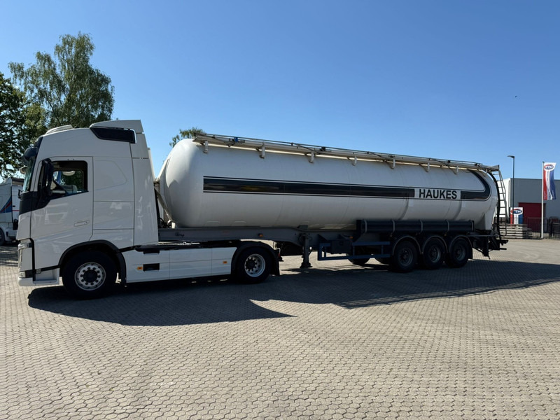 Benalu T39NLNEP Tipper Aluminium 6 compartiments - Tank semi-trailer: picture 3 Benalu T39NLNEP Tipper Aluminium 6 compartiments - Tank semi-trailer: picture 3
