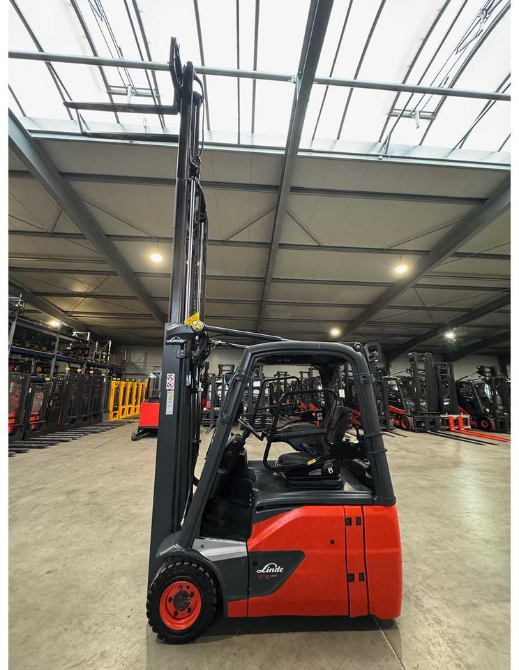 01/2021 SERVICE + UVV 12 / 2026 LINDE E16-02 EVO 1.600KG TRIPLEX 462CM 2X TIRES NEW - Forklift: picture 4 01/2021 SERVICE + UVV 12 / 2026 LINDE E16-02 EVO 1.600KG TRIPLEX 462CM 2X TIRES NEW - Forklift: picture 4