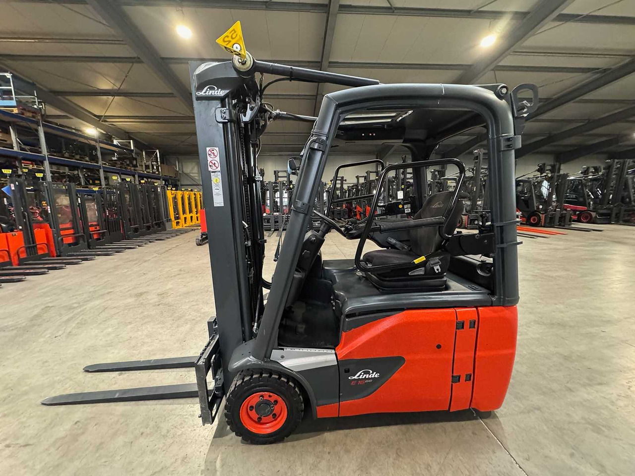 01/2021 SERVICE + UVV 12 / 2026 LINDE E16-02 EVO 1.600KG TRIPLEX 462CM 2X TIRES NEW - Forklift: picture 2 01/2021 SERVICE + UVV 12 / 2026 LINDE E16-02 EVO 1.600KG TRIPLEX 462CM 2X TIRES NEW - Forklift: picture 2