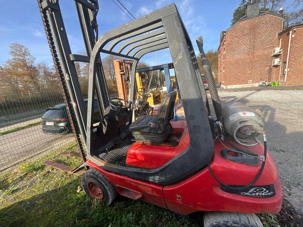 1991 LINDE H20T FORKLIFT - Forklift: picture 2 1991 LINDE H20T FORKLIFT - Forklift: picture 2