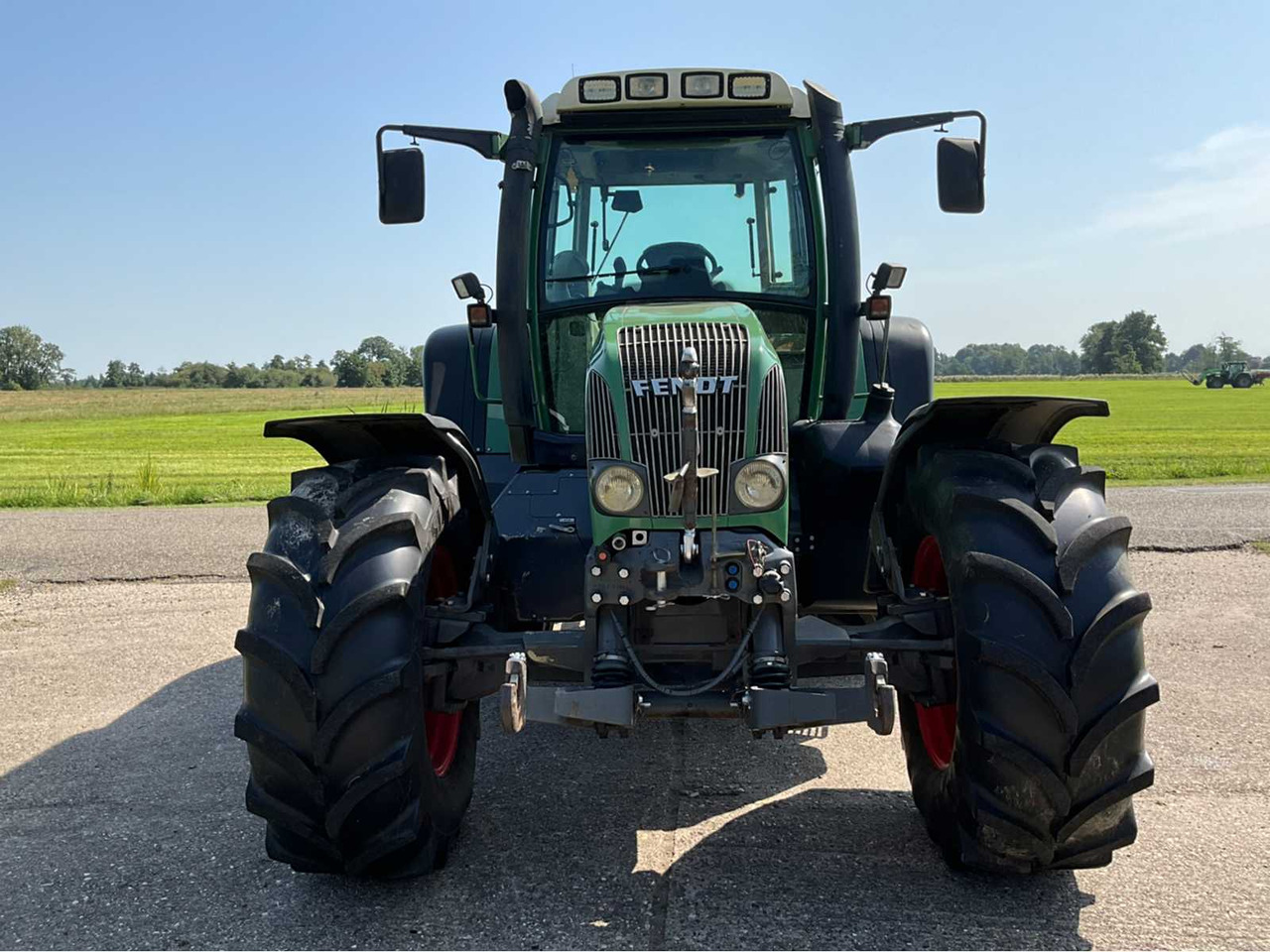 2001 FENDT FAVORIT 716 VARIO ALL-WHEEL DRIVE FARM TRACTOR - Farm tractor: picture 3 2001 FENDT FAVORIT 716 VARIO ALL-WHEEL DRIVE FARM TRACTOR - Farm tractor: picture 3