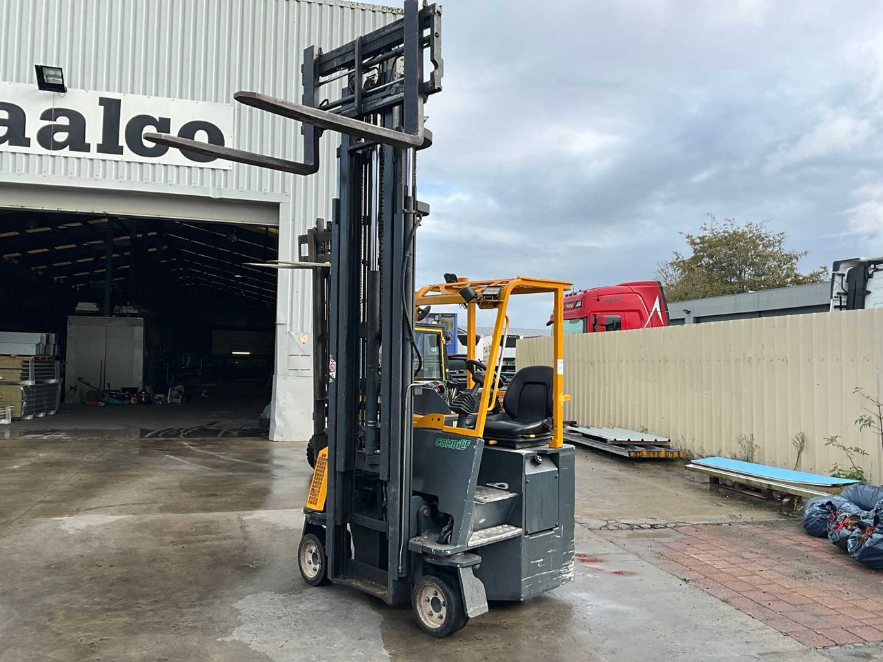 2003 COMBILIFT C2500CB FORKLIFT 4-WAY - Forklift: picture 2 2003 COMBILIFT C2500CB FORKLIFT 4-WAY - Forklift: picture 2