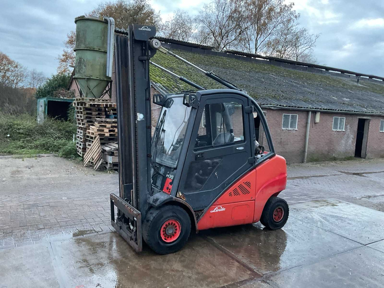 2003 LINDE H35T FORKLIFT - Forklift: picture 1 2003 LINDE H35T FORKLIFT - Forklift: picture 1