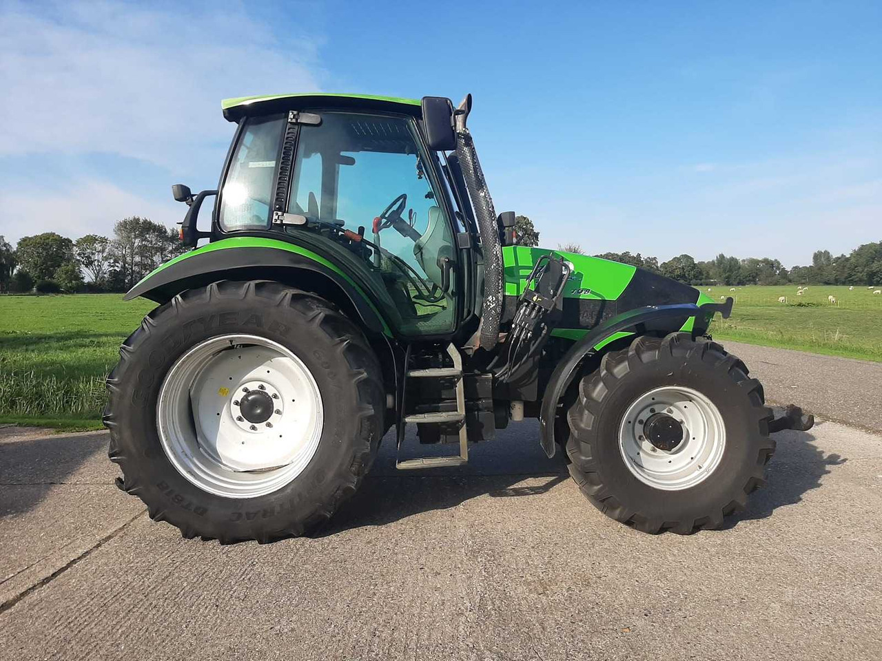 2006 DEUTZ-FAHR AGROTRON 108 FOUR WHEEL DRIVE FARM TRACTOR - Farm tractor: picture 5 2006 DEUTZ-FAHR AGROTRON 108 FOUR WHEEL DRIVE FARM TRACTOR - Farm tractor: picture 5