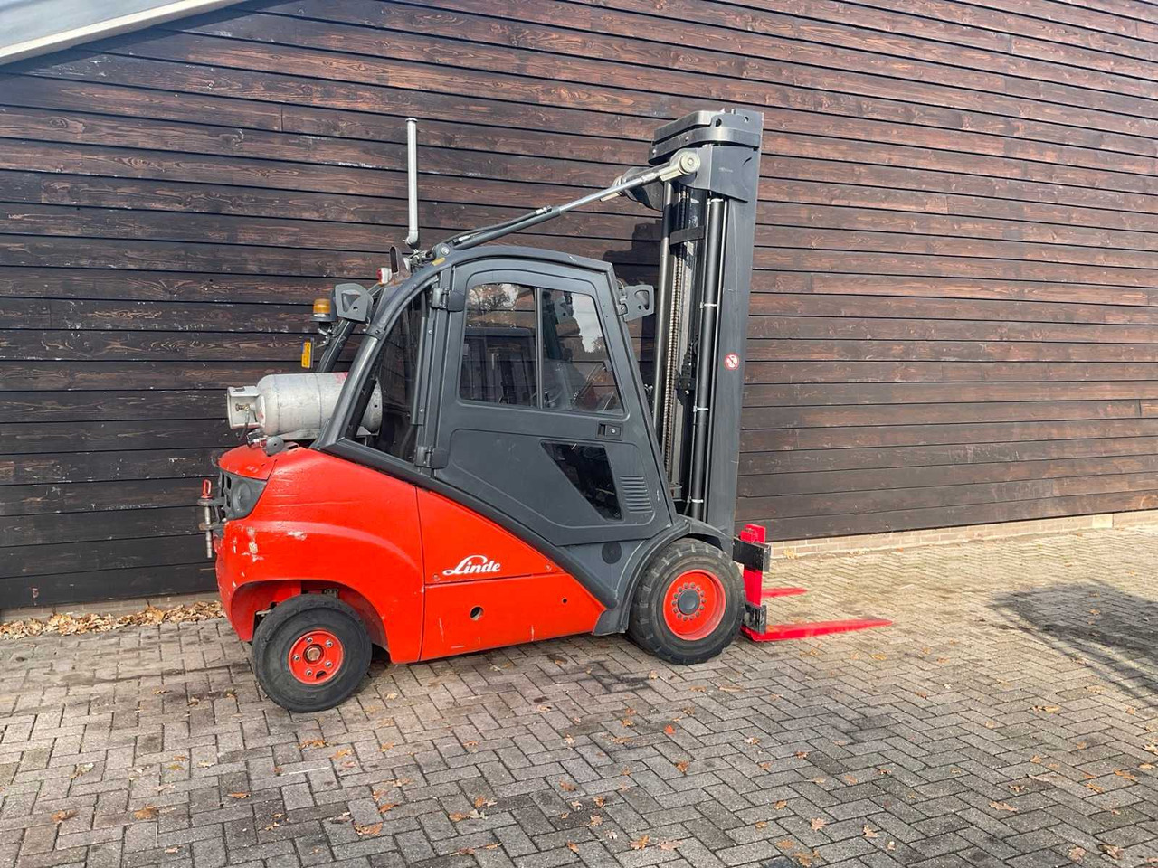 2006 LINDE H 35 T FORKLIFT TRUCK - Forklift: picture 5 2006 LINDE H 35 T FORKLIFT TRUCK - Forklift: picture 5