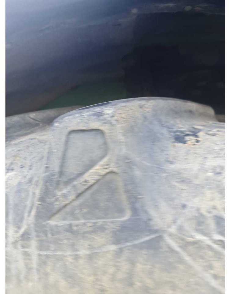 Farm tractor 2009 -JOHN DEERE - 7430 MW2 CD44 - 4-WHEEL DRIVE TRACTOR: picture 15 Farm tractor 2009 -JOHN DEERE - 7430 MW2 CD44 - 4-WHEEL DRIVE TRACTOR: picture 15