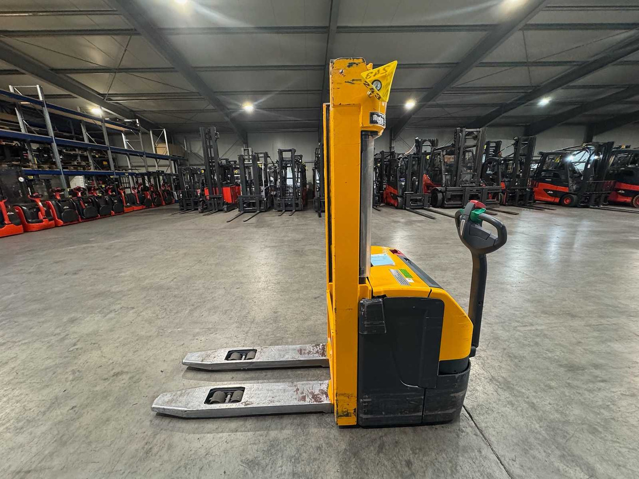 2012 SERVICE + UVV 09/2026 JUNGHEINRICH EJC220 2,000KG STACKER PALLET TRUCK ANT FREE LIFT 5,484 HOURS - Forklift: picture 1 2012 SERVICE + UVV 09/2026 JUNGHEINRICH EJC220 2,000KG STACKER PALLET TRUCK ANT FREE LIFT 5,484 HOURS - Forklift: picture 1