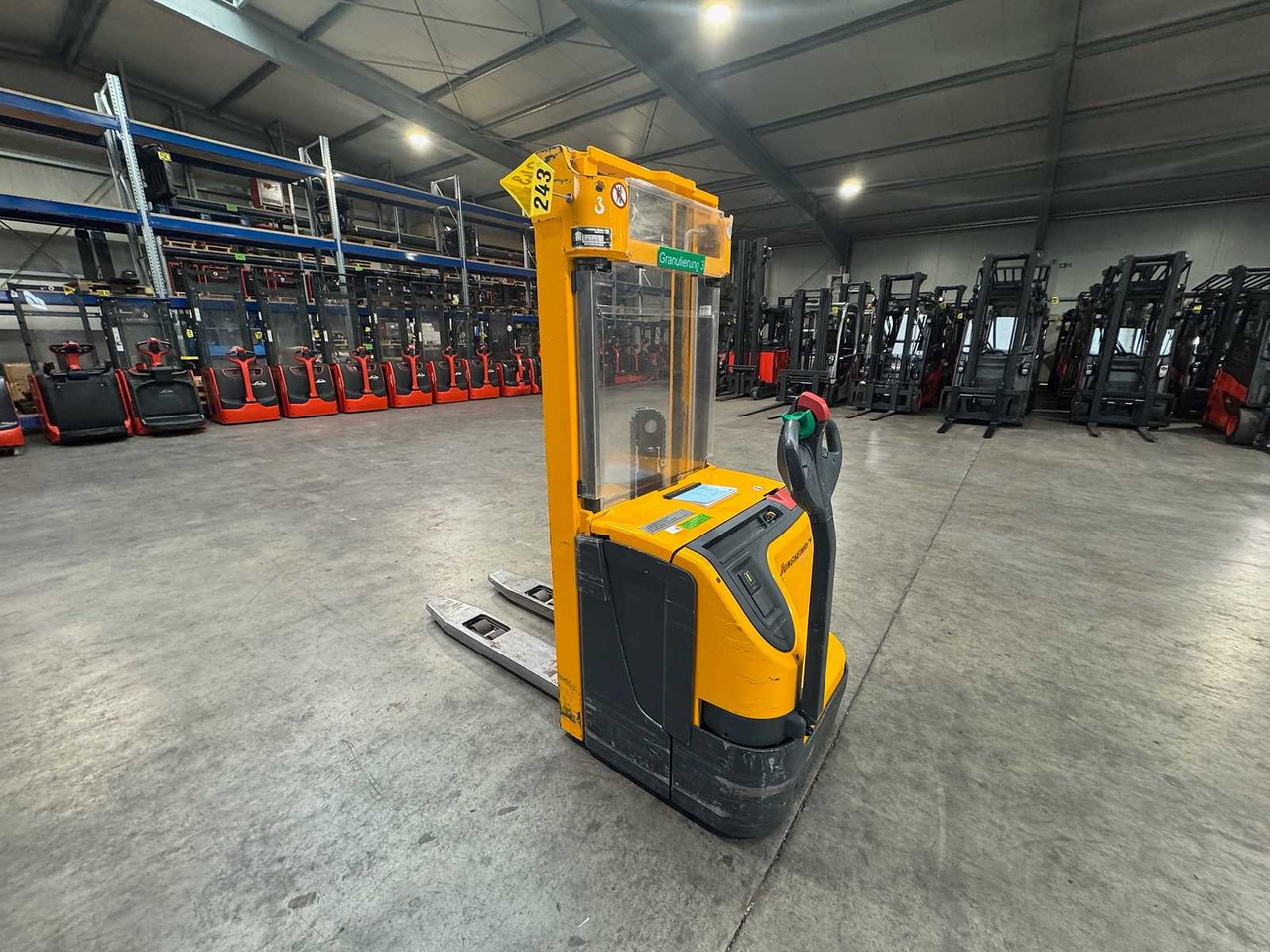2012 SERVICE + UVV 09/2026 JUNGHEINRICH EJC220 2,000KG STACKER PALLET TRUCK ANT FREE LIFT 5,484 HOURS - Forklift: picture 2 2012 SERVICE + UVV 09/2026 JUNGHEINRICH EJC220 2,000KG STACKER PALLET TRUCK ANT FREE LIFT 5,484 HOURS - Forklift: picture 2