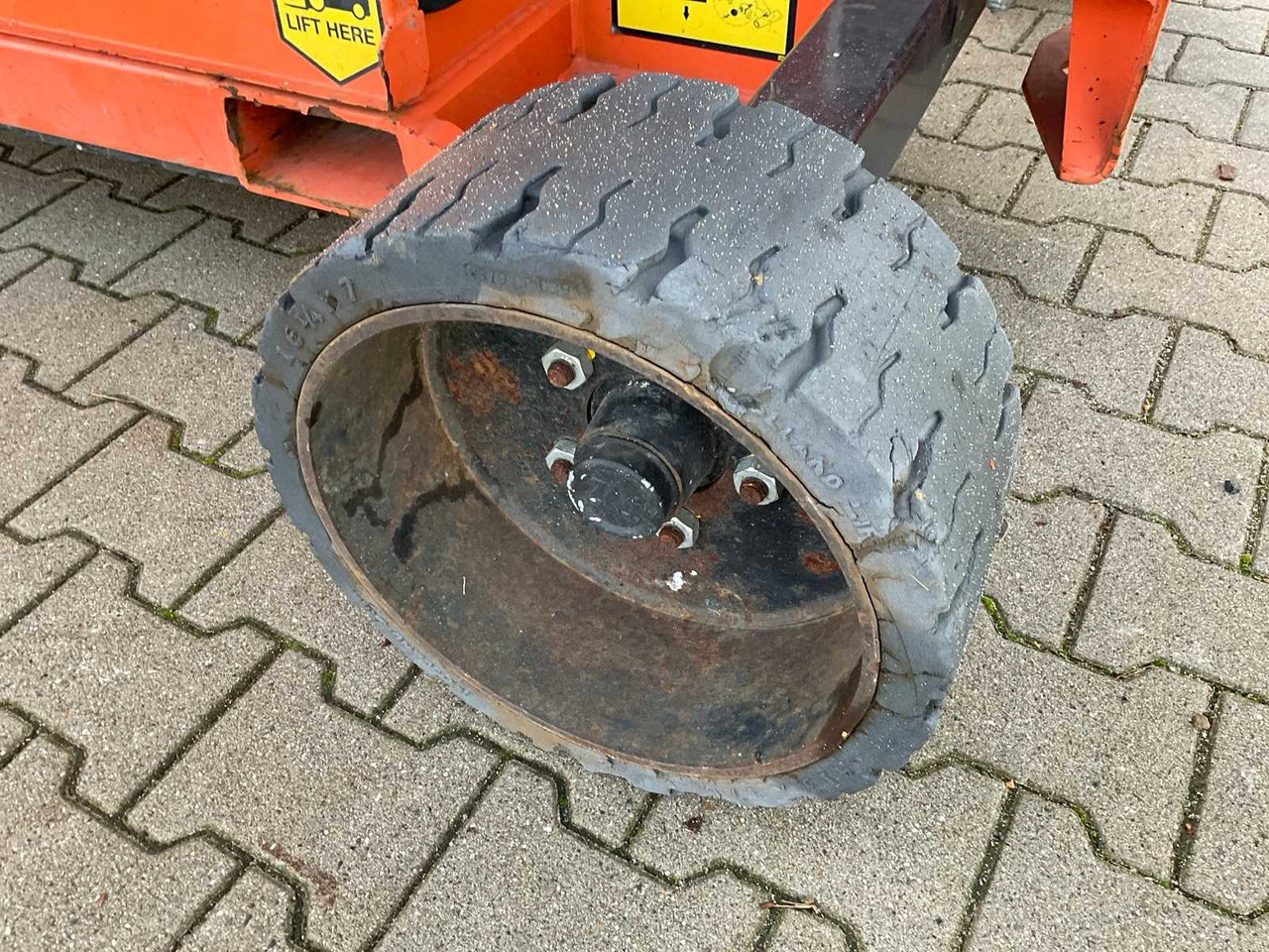 Aerial platform 2013 HOLLAND LIFT HL-11816 AERIAL PLATFORM: picture 16 Aerial platform 2013 HOLLAND LIFT HL-11816 AERIAL PLATFORM: picture 16