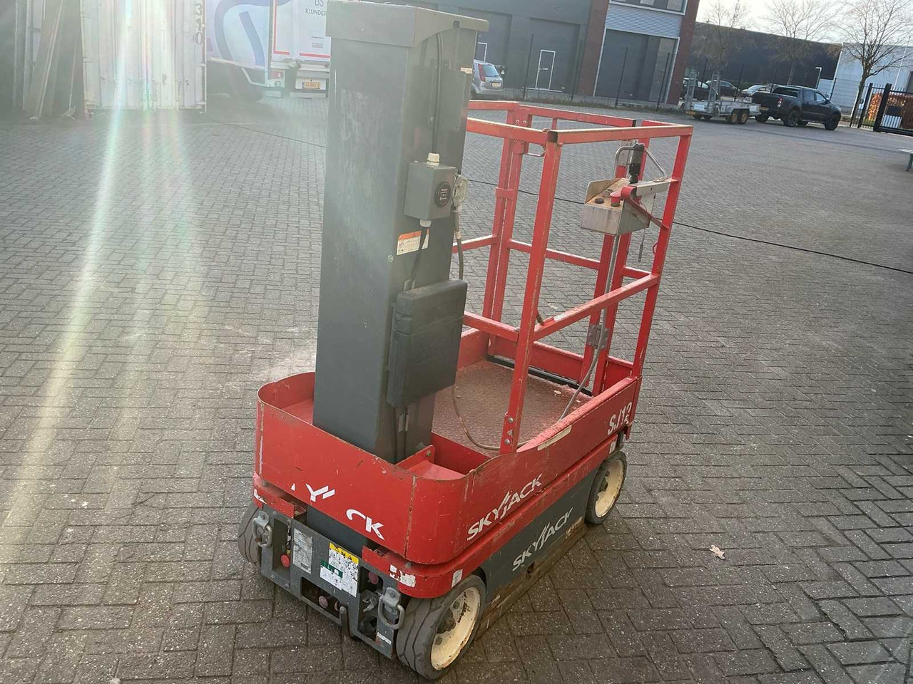 2015 SKYJACK SJ12 AERIAL PLATFORM - Aerial platform: picture 5 2015 SKYJACK SJ12 AERIAL PLATFORM - Aerial platform: picture 5