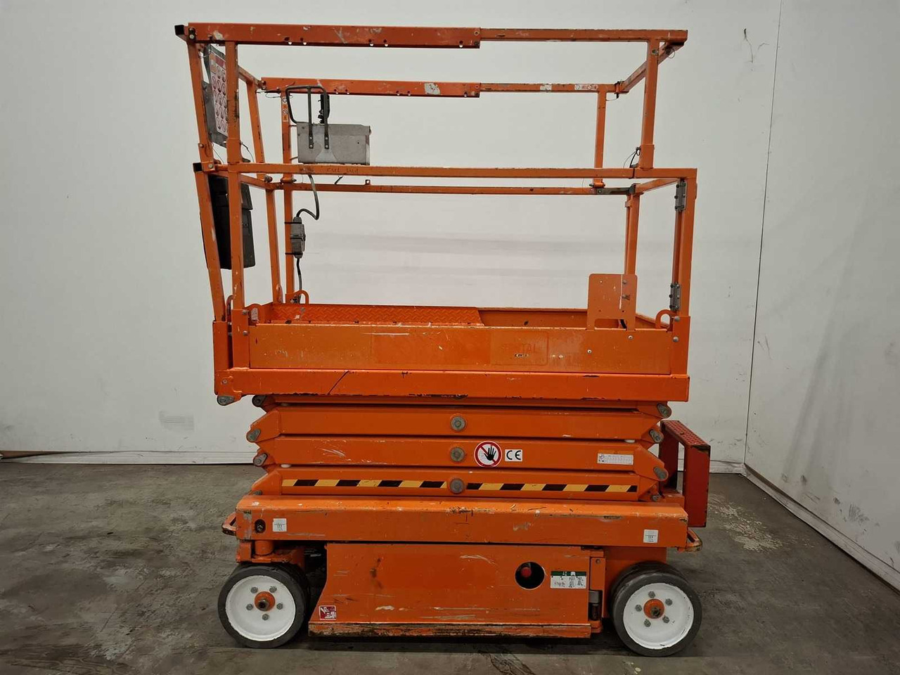 2015 SKYJACK SJ3219 AERIAL PLATFORM - Aerial platform: picture 3 2015 SKYJACK SJ3219 AERIAL PLATFORM - Aerial platform: picture 3