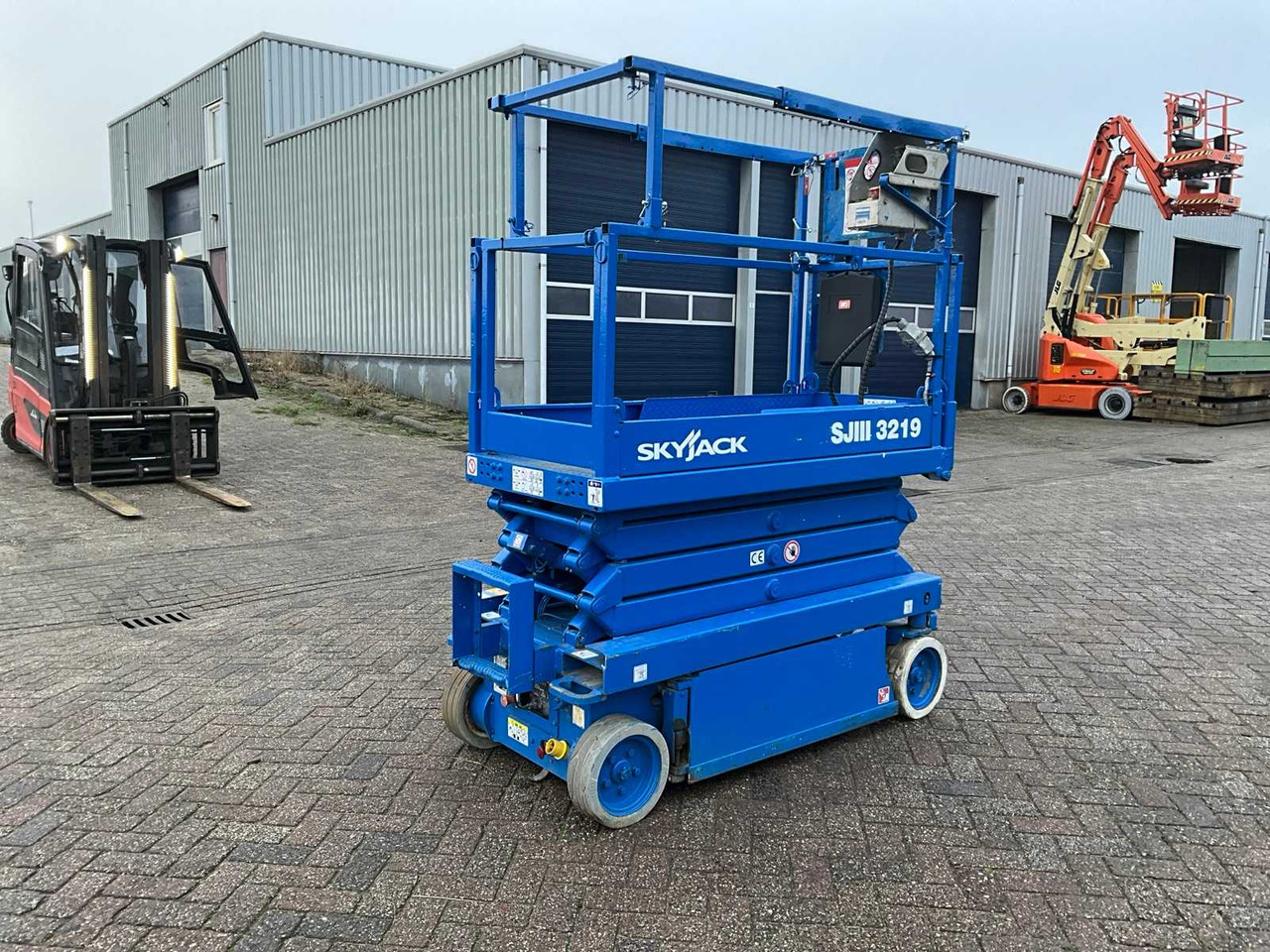 2015 SKYJACK SJIIII3219 AERIAL PLATFORM - Aerial platform: picture 3 2015 SKYJACK SJIIII3219 AERIAL PLATFORM - Aerial platform: picture 3