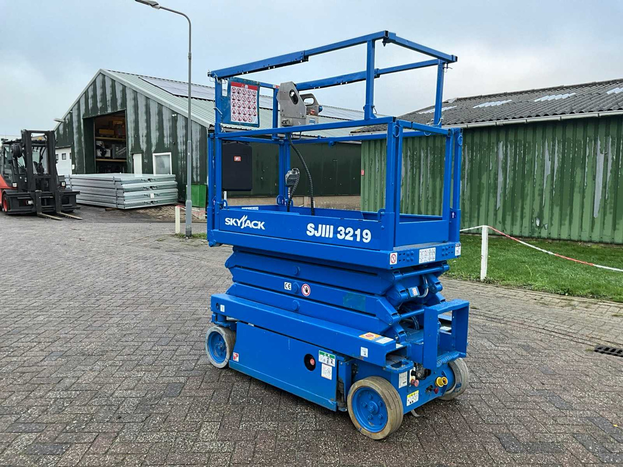 2015 SKYJACK SJIIII3219 AERIAL PLATFORM - Aerial platform: picture 4 2015 SKYJACK SJIIII3219 AERIAL PLATFORM - Aerial platform: picture 4