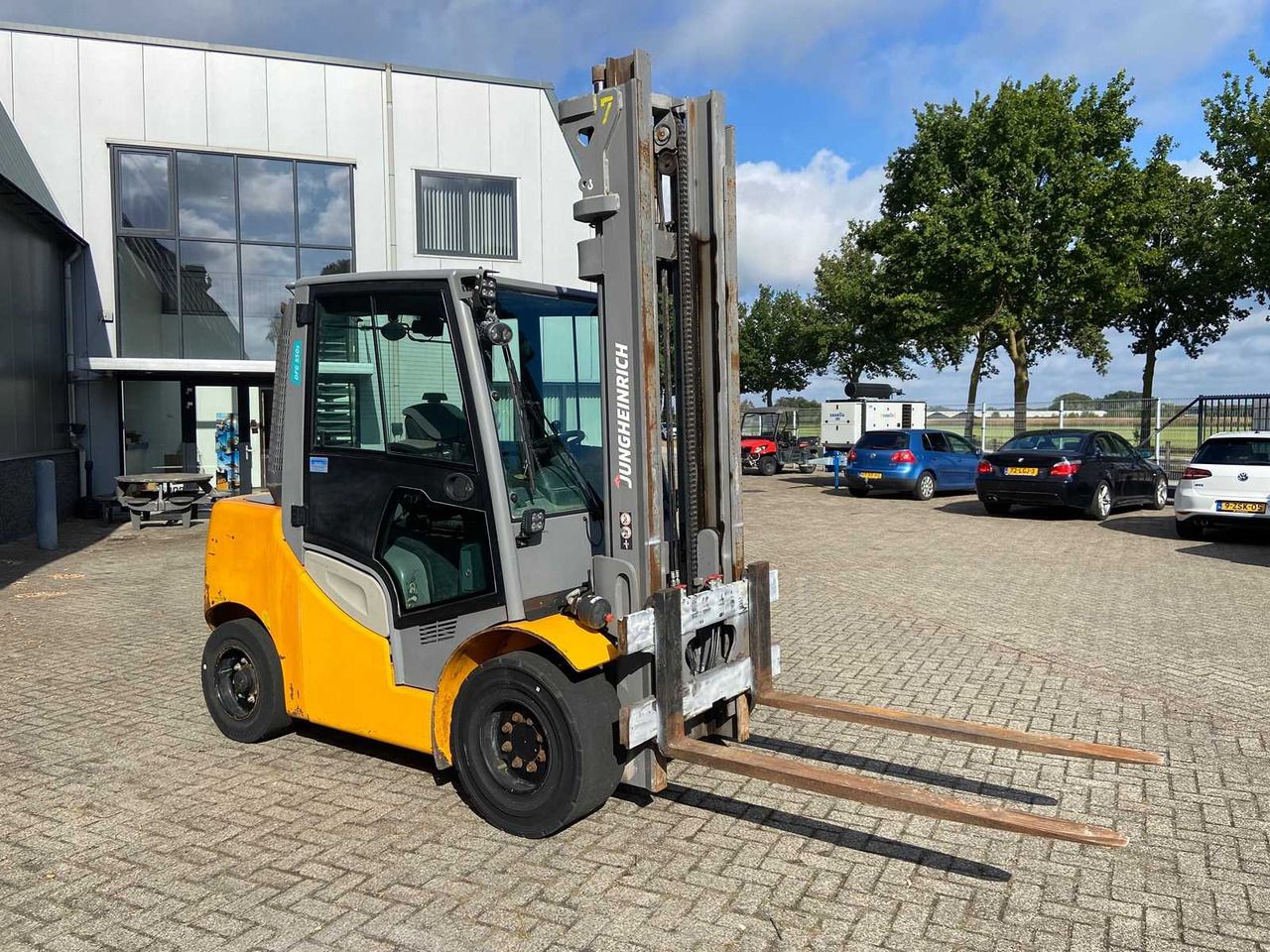 2017 JUNGHEINRICH - DFG550S - FORKLIFT - Forklift: picture 2 2017 JUNGHEINRICH - DFG550S - FORKLIFT - Forklift: picture 2