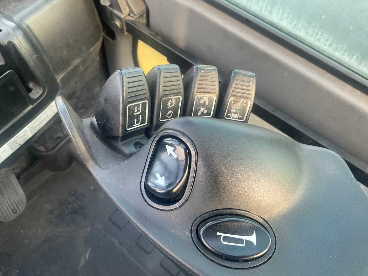 Forklift 2017 YALE GDP80V FORKLIFT: picture 10