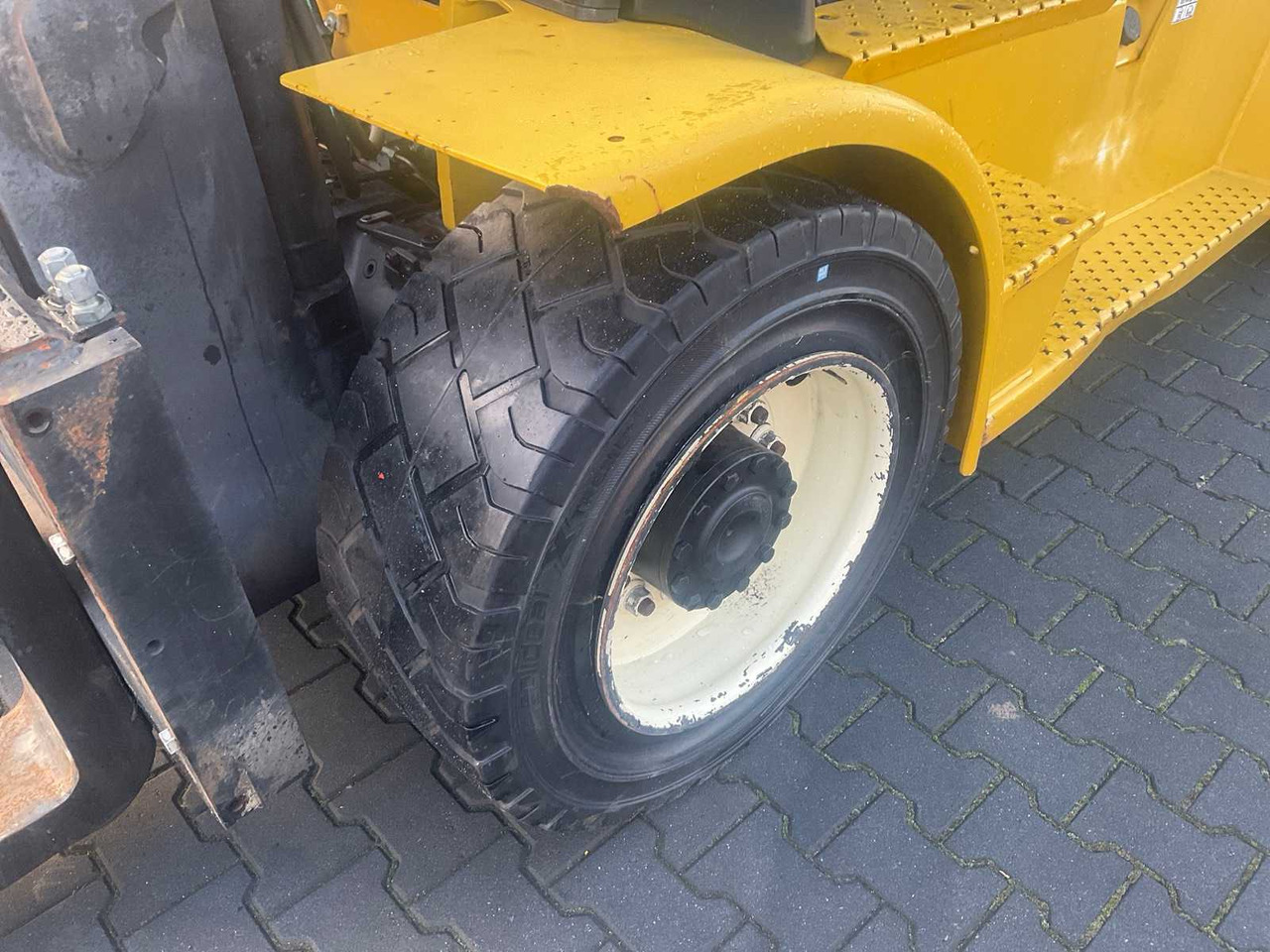 Forklift 2017 YALE GDP80V FORKLIFT: picture 11