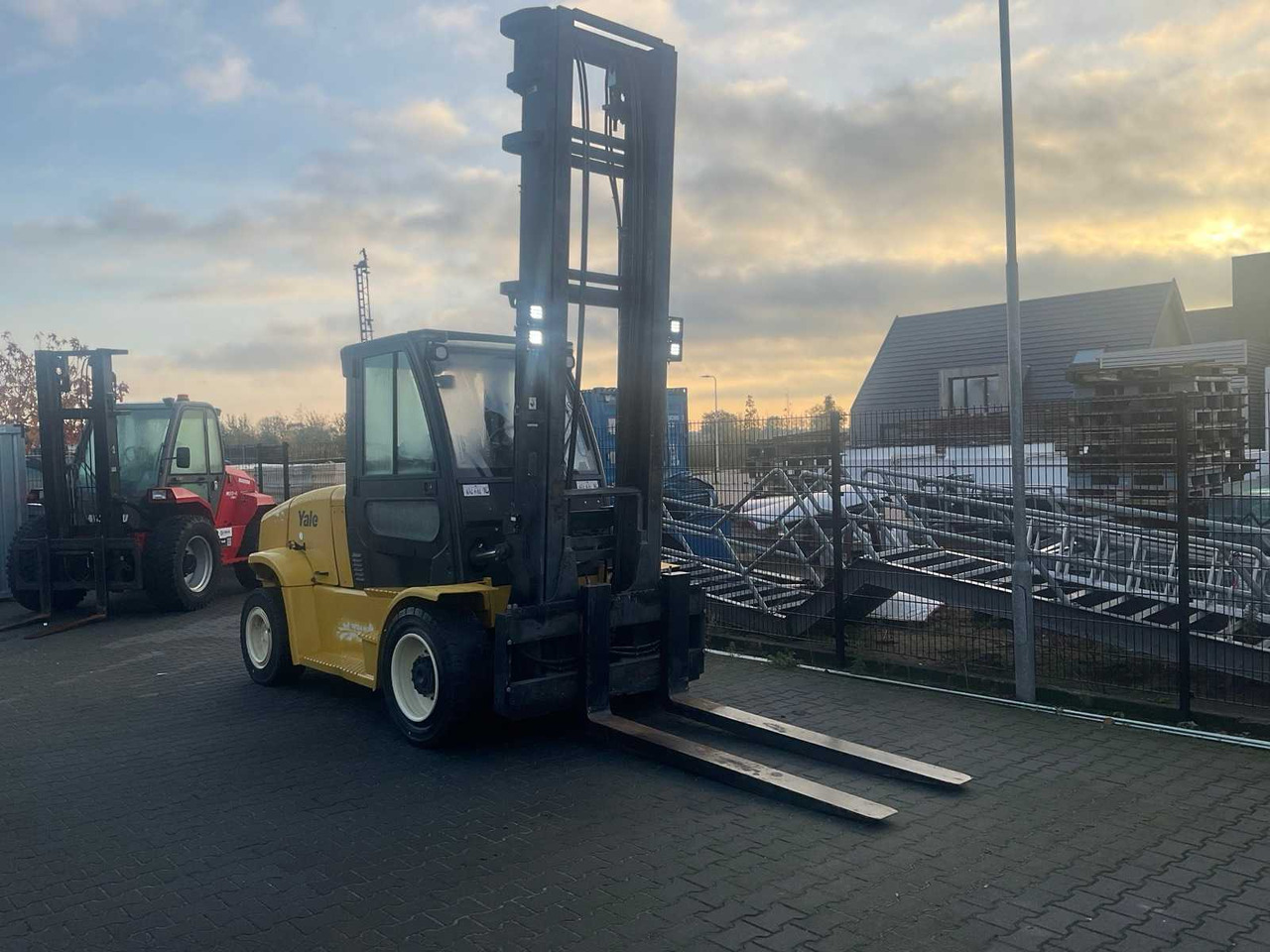 Forklift 2017 YALE GDP80V FORKLIFT: picture 23