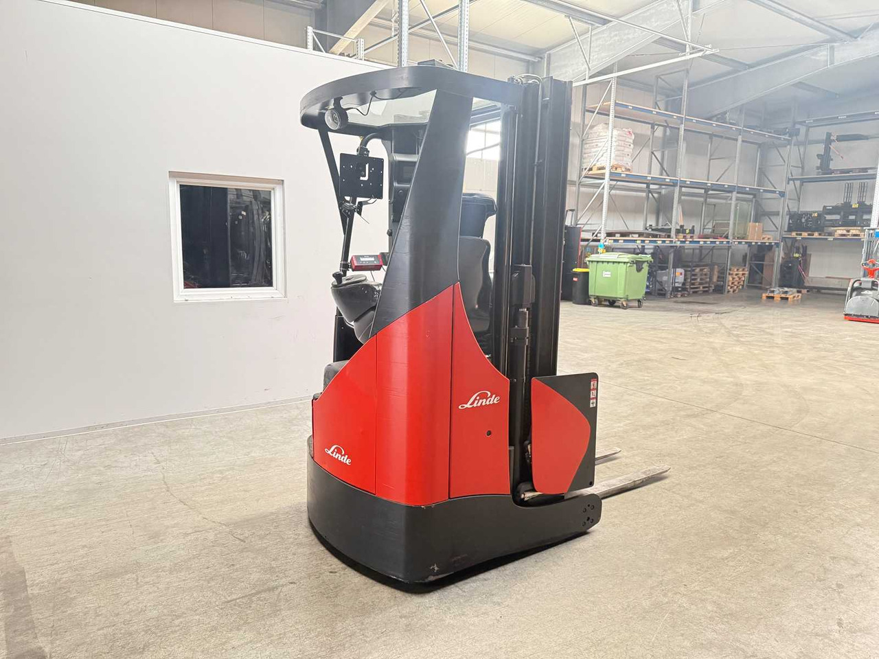 2018 LINDE R16X-03 ELECTRIC FORKLIFT REACH TRUCK INTEGRATED RAVAS SCALE - Forklift: picture 3 2018 LINDE R16X-03 ELECTRIC FORKLIFT REACH TRUCK INTEGRATED RAVAS SCALE - Forklift: picture 3