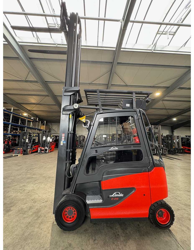 2018 SERVICE + UVV 08/2026 LINDE E25 EVO KLIMA 3.+4. - Forklift: picture 4 2018 SERVICE + UVV 08/2026 LINDE E25 EVO KLIMA 3.+4. - Forklift: picture 4