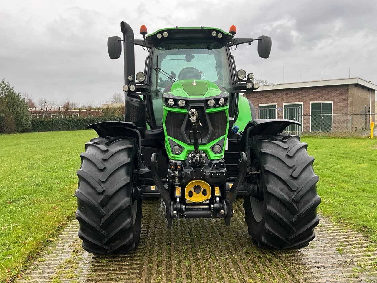 2019 DEUTZ-FAHR AGROTRON 6175.4 TTV VARIO ALL-WHEEL DRIVE FARM TRACTOR - Farm tractor: picture 3 2019 DEUTZ-FAHR AGROTRON 6175.4 TTV VARIO ALL-WHEEL DRIVE FARM TRACTOR - Farm tractor: picture 3