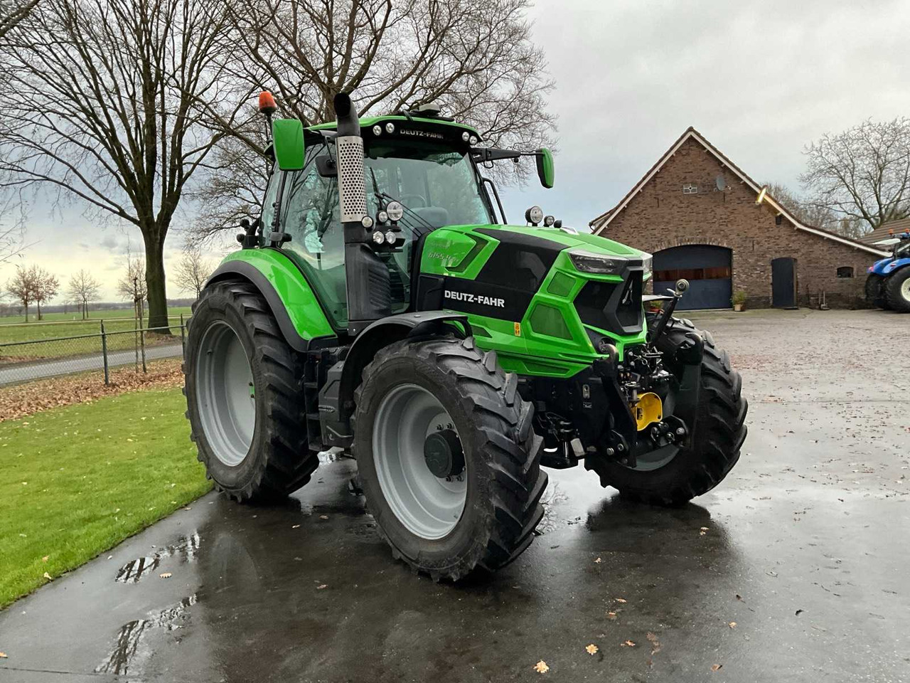 2021 DEUTZ-FAHR 6155.4 TTV FOUR WHEEL DRIVE FARM TRACTOR - Farm tractor: picture 3 2021 DEUTZ-FAHR 6155.4 TTV FOUR WHEEL DRIVE FARM TRACTOR - Farm tractor: picture 3