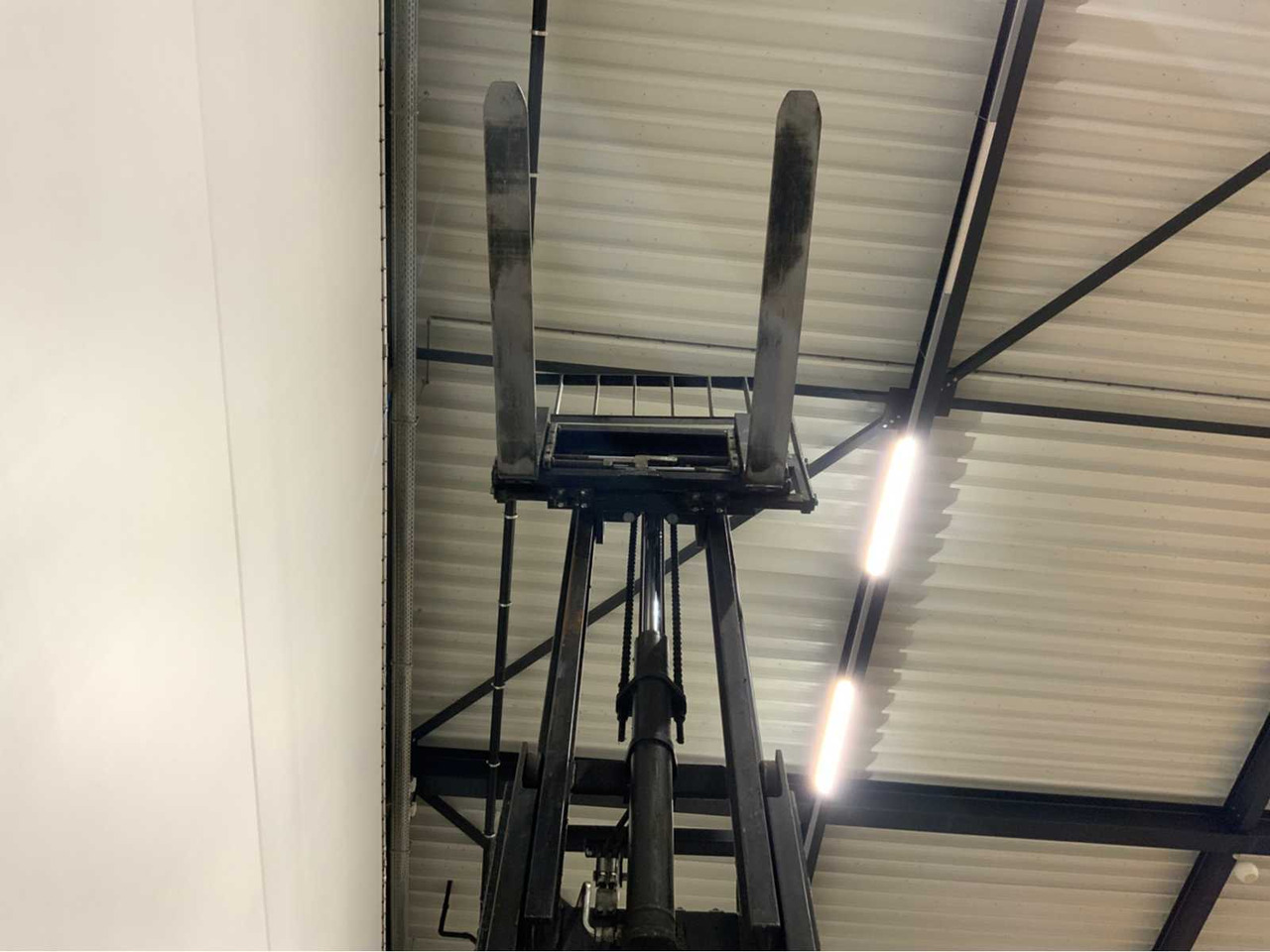 Forklift 2022 EP EFL252 FORKLIFT: picture 10