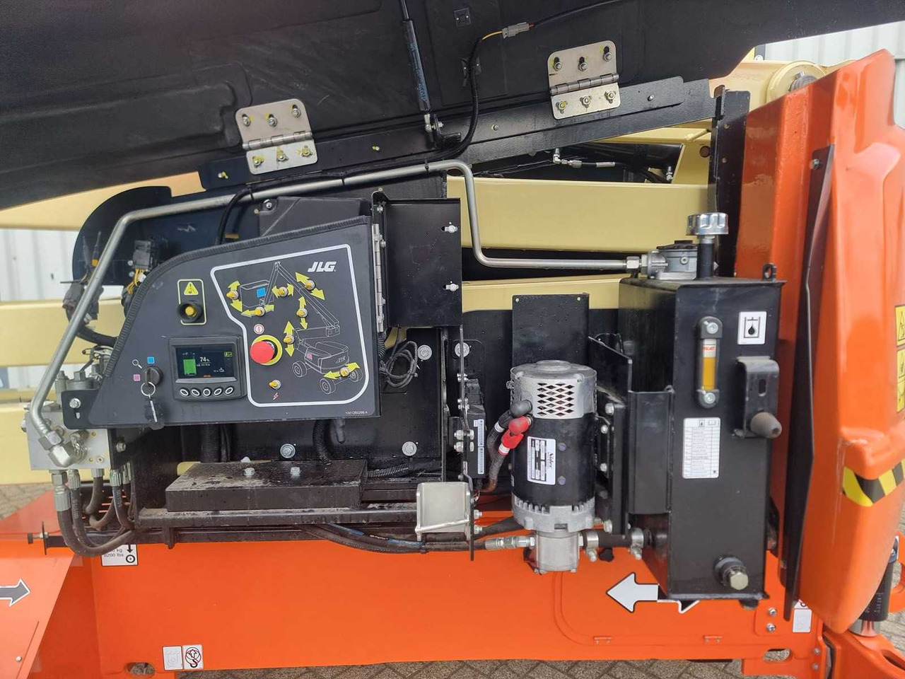 Aerial platform 2022 JLG 520 AJ AERIAL WORK PLATFORM: picture 7