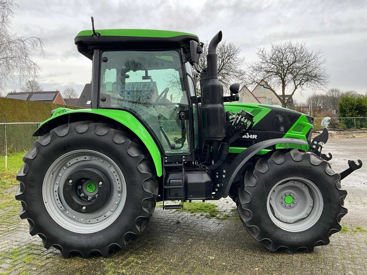 2023 DEUTZ-FAHR 6125 C TTV VARIO ALL-WHEEL DRIVE FARM TRACTOR - Farm tractor: picture 5 2023 DEUTZ-FAHR 6125 C TTV VARIO ALL-WHEEL DRIVE FARM TRACTOR - Farm tractor: picture 5