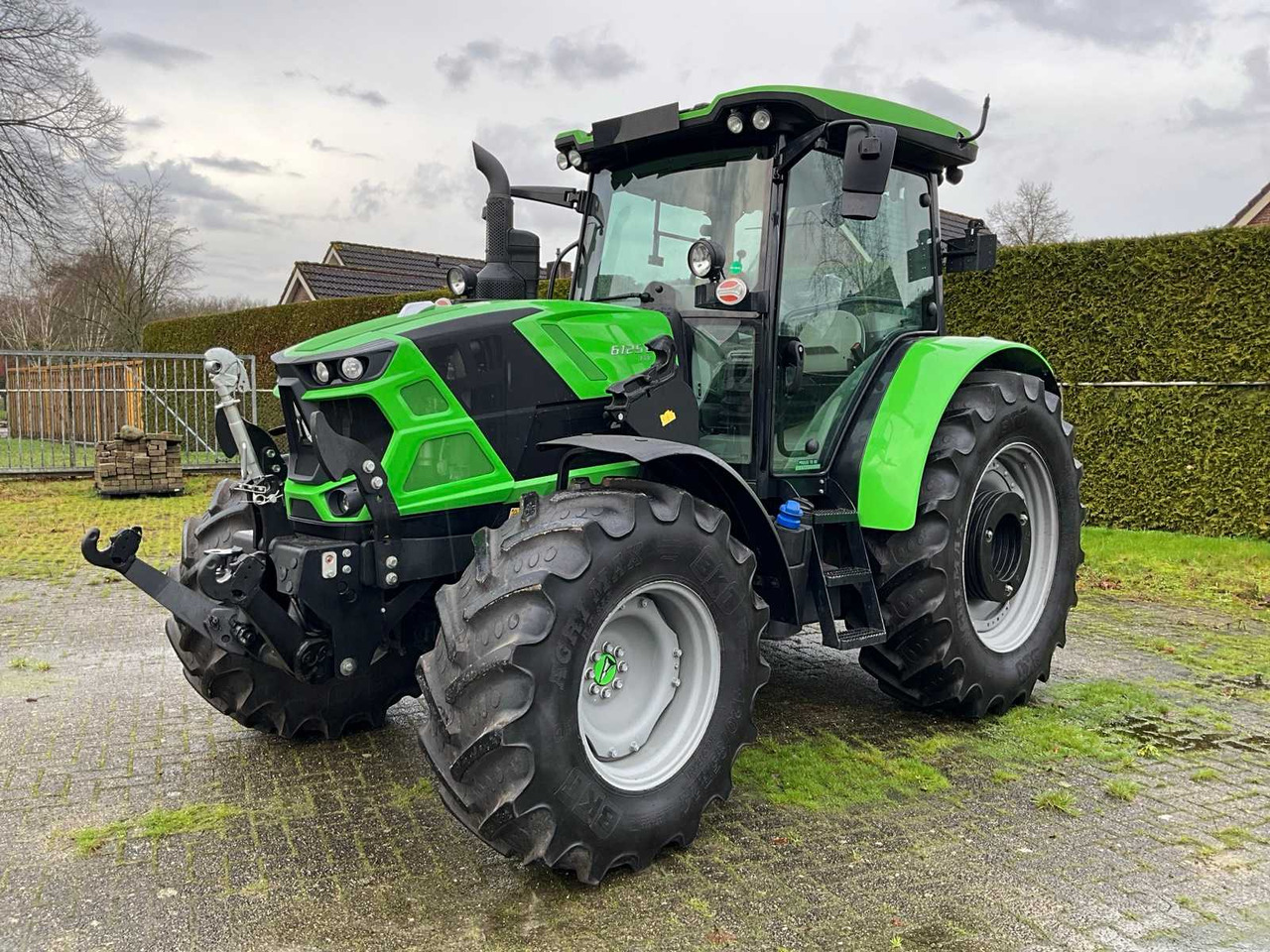 2023 DEUTZ-FAHR 6125 C TTV VARIO ALL-WHEEL DRIVE FARM TRACTOR - Farm tractor: picture 1 2023 DEUTZ-FAHR 6125 C TTV VARIO ALL-WHEEL DRIVE FARM TRACTOR - Farm tractor: picture 1