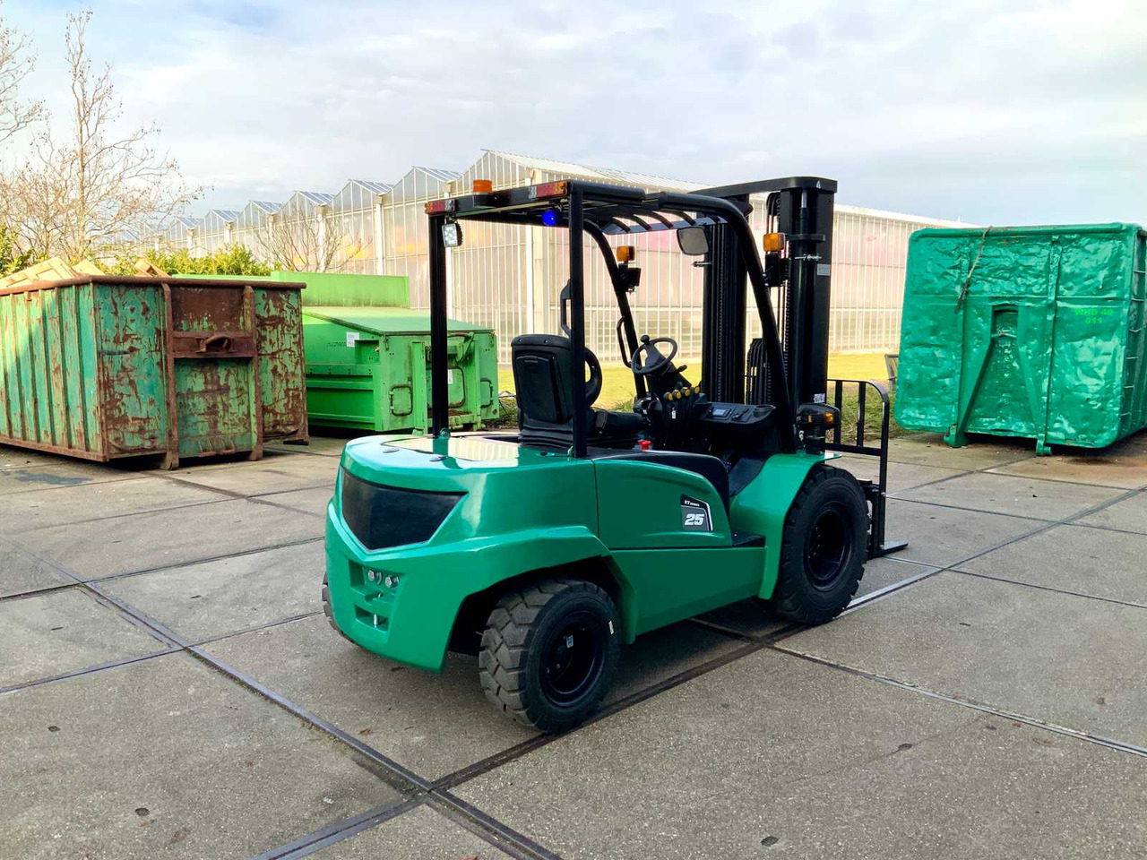 2025 MANFORCE R2B25-LI ROUGH TERRAIN FORKLIFT - Forklift: picture 5 2025 MANFORCE R2B25-LI ROUGH TERRAIN FORKLIFT - Forklift: picture 5