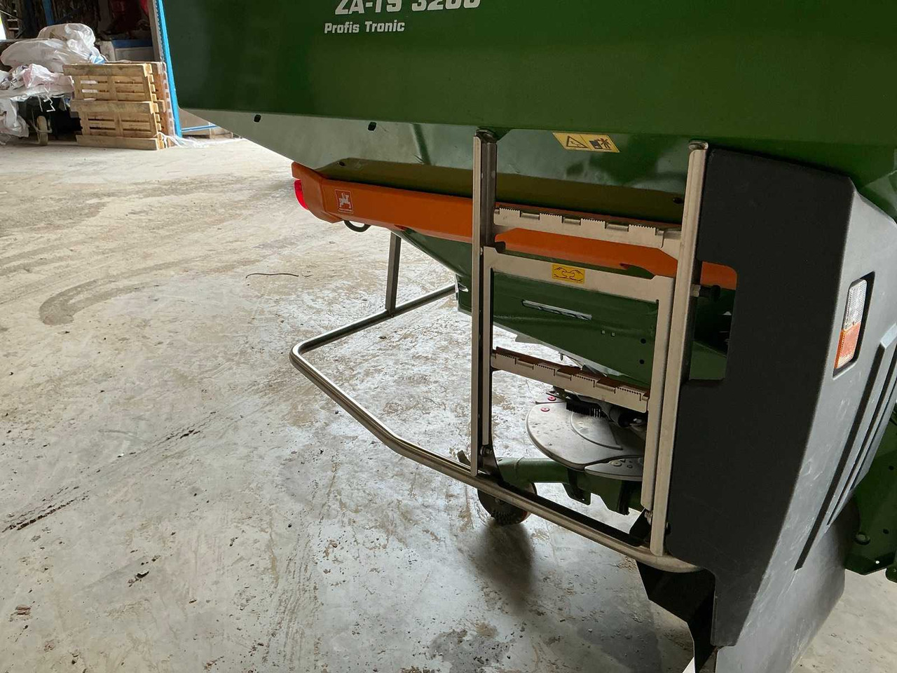 Fertilizer spreader Amazone ZA-TS 3200: picture 22 Fertilizer spreader Amazone ZA-TS 3200: picture 22