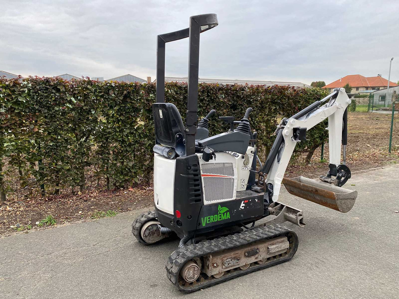 Bobcat E10z - Mini excavator: picture 2 Bobcat E10z - Mini excavator: picture 2