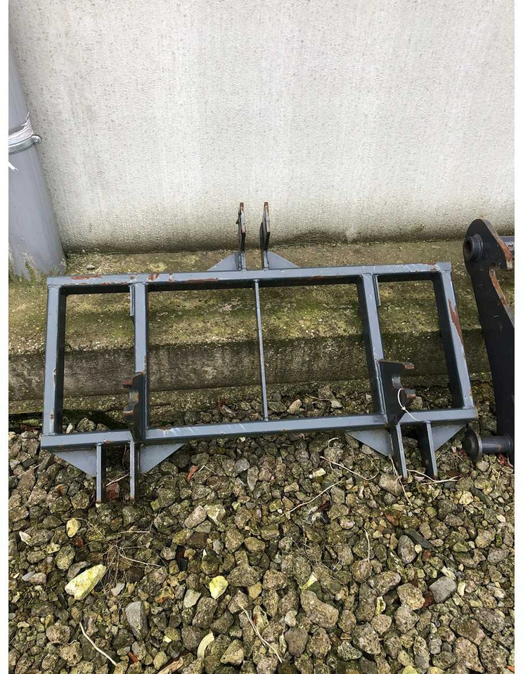 Bundle of tool interfaces - Front loader for tractor: picture 5 Bundle of tool interfaces - Front loader for tractor: picture 5